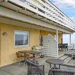 On Bornholms Cliffs Apartamento