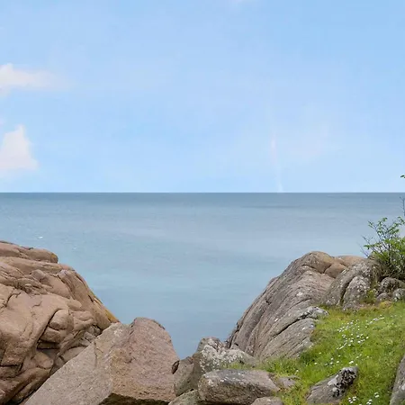 On Bornholm's Cliffs Apartment *