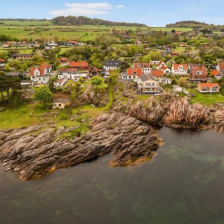 On Bornholms Cliffs * Allinge-Sandvig