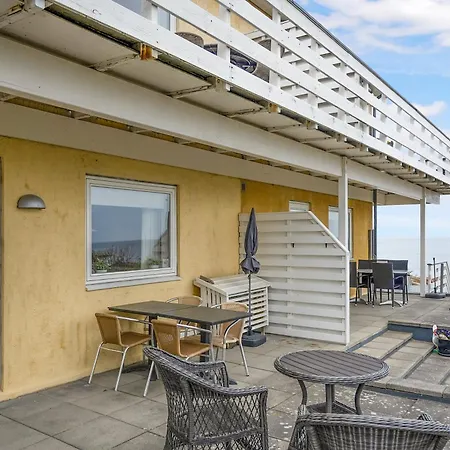 On Bornholms Cliffs Apartman