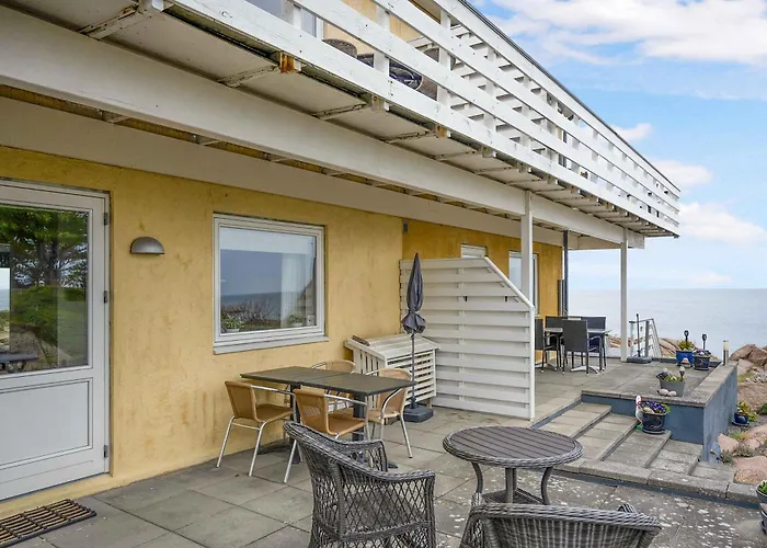 On Bornholms Cliffs 아파트